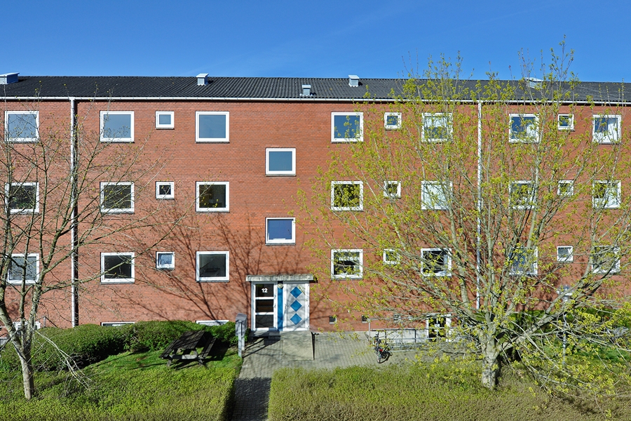 vacant apartment image