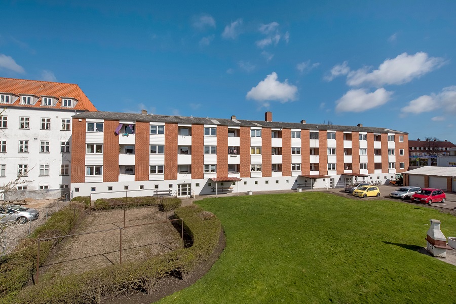 vacant apartment image