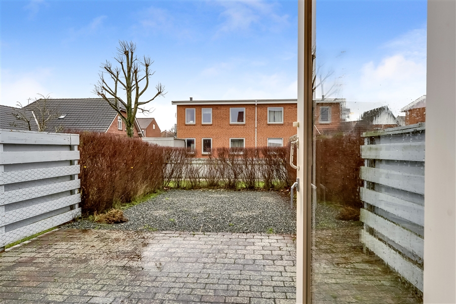 vacant apartment image